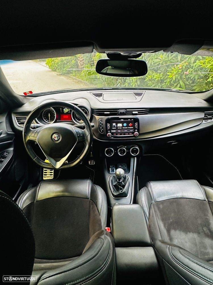 Alfa Romeo Giulietta 1.6 JTDM 16V Sport - 30