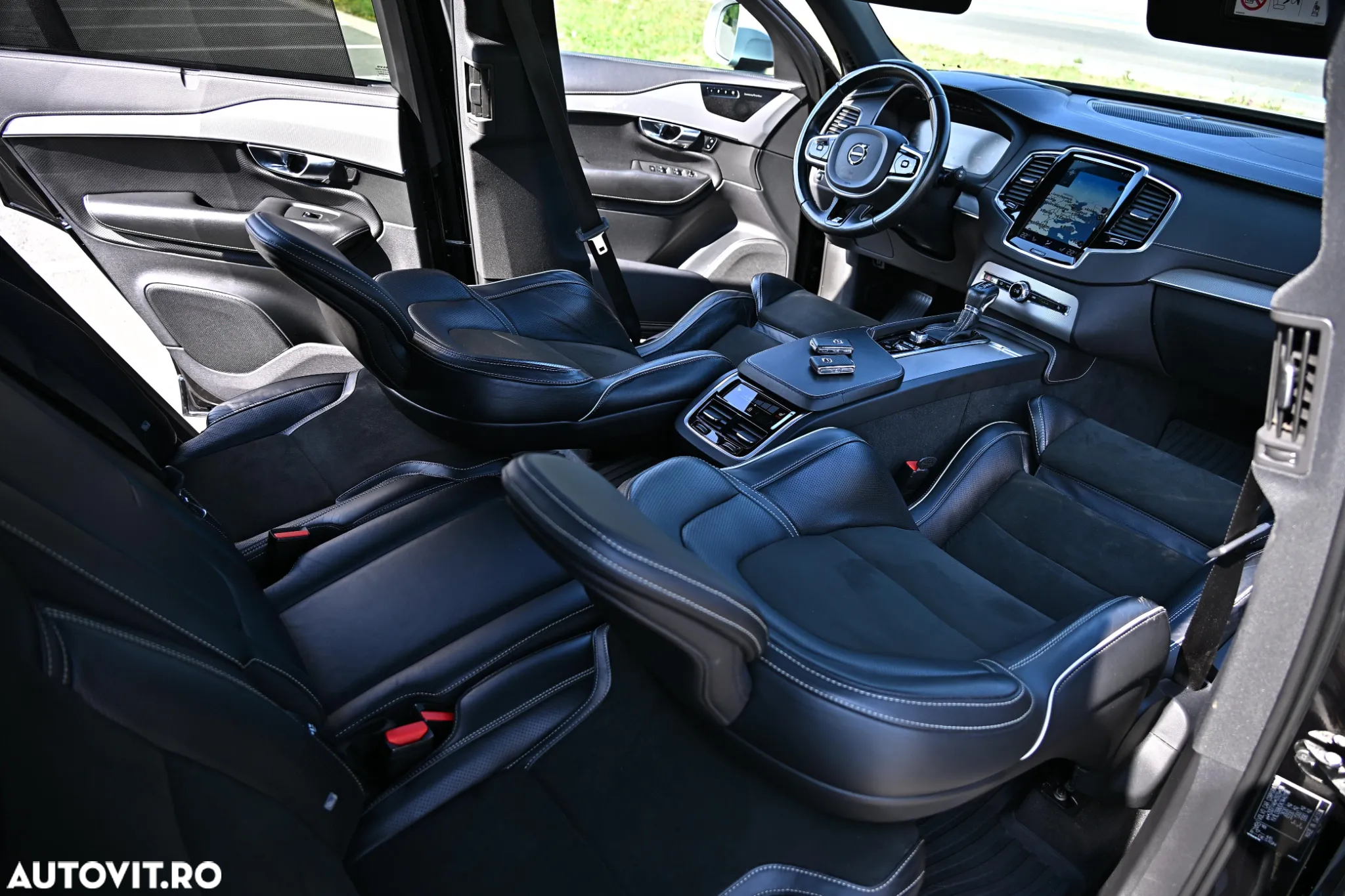 Volvo XC 90 D5 AWD R-Design - 10