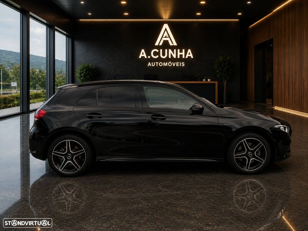 Mercedes-Benz A 250 e AMG Line - 8