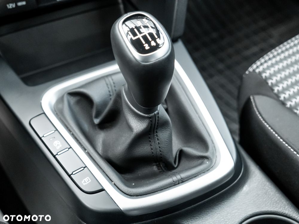 Kia Ceed 1.5 T-GDI M - 15