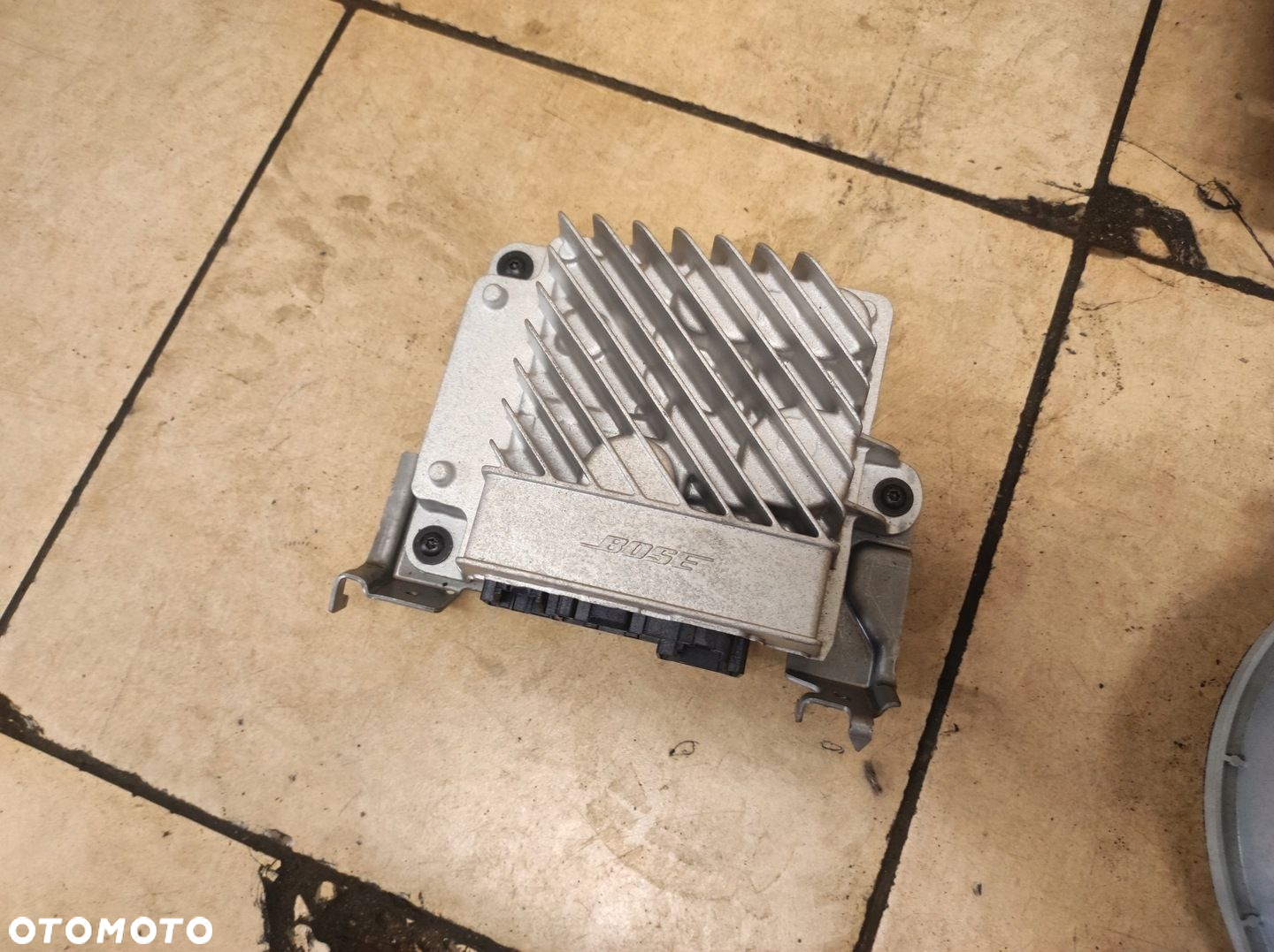 Nagłośnienie głośniki subwoofer wzmacniacz Bose Espace 5 V - 4