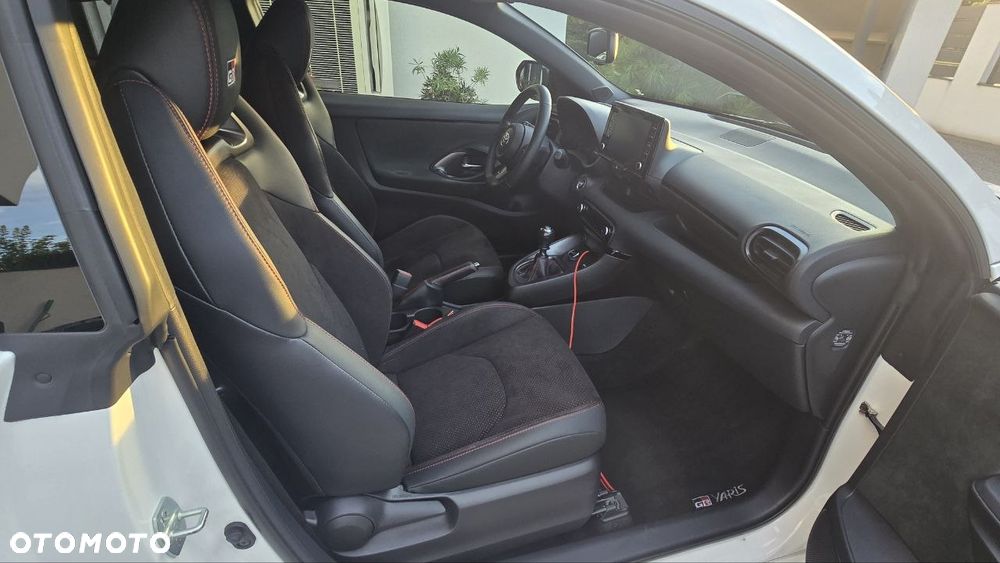 Toyota GR Yaris - 8