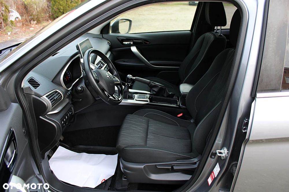 Mitsubishi Eclipse Cross - 13