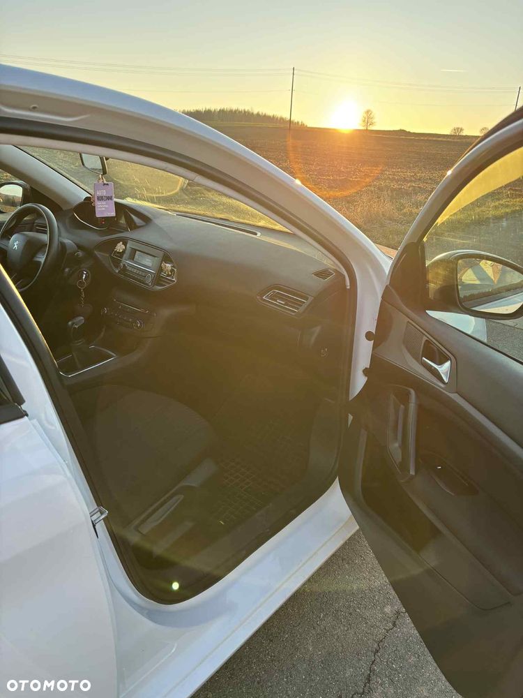 Peugeot 308 1.2 PureTech Access EU6 - 11