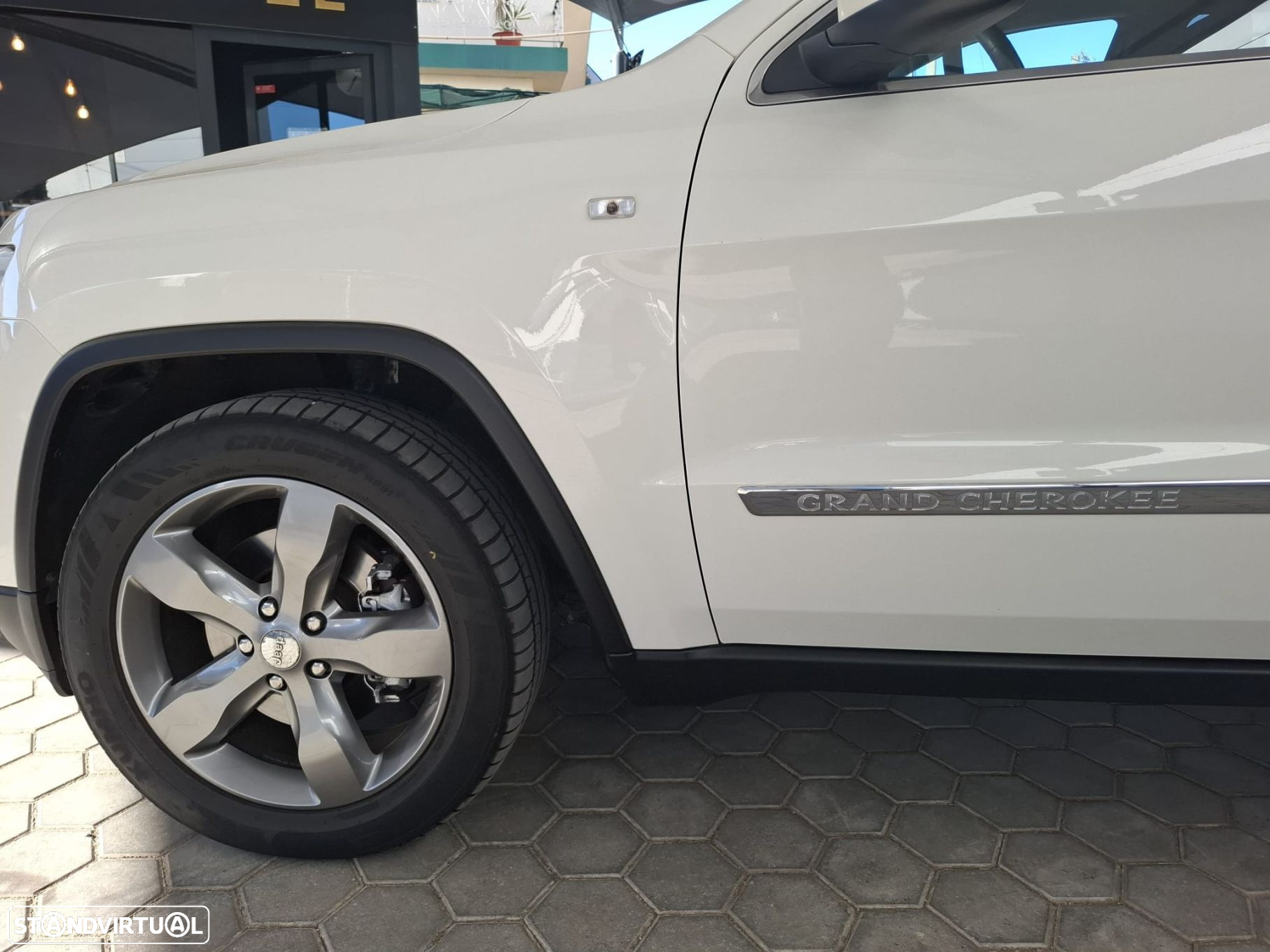 Jeep Grand Cherokee - 5