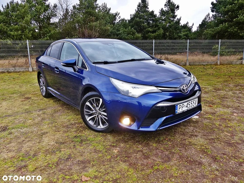 Toyota Avensis 2.0 D-4D Premium - 4