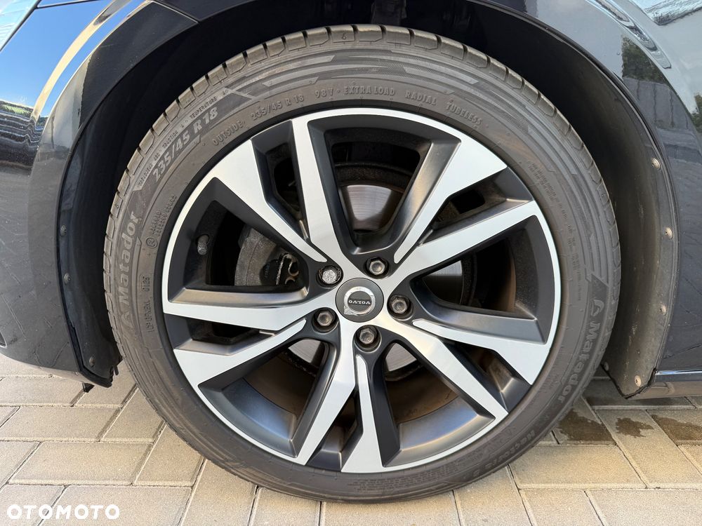 Volvo V60 D4 R-Design - 34