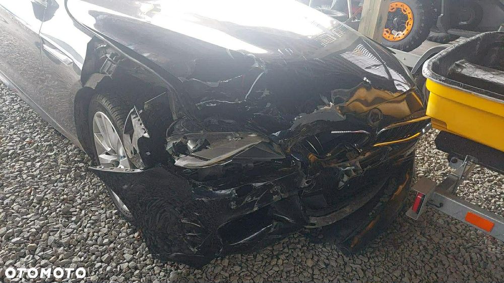 BMW Seria 6 650i xDrive - 8