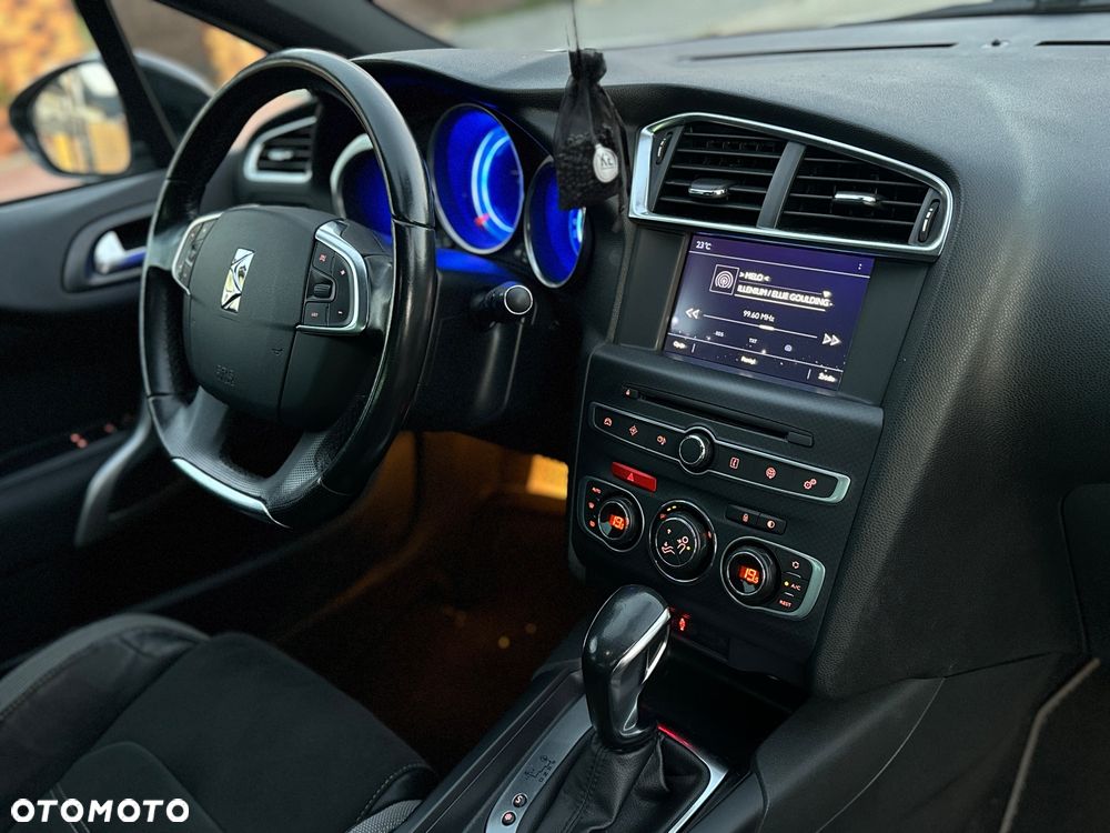 DS Automobiles DS 4 - 10