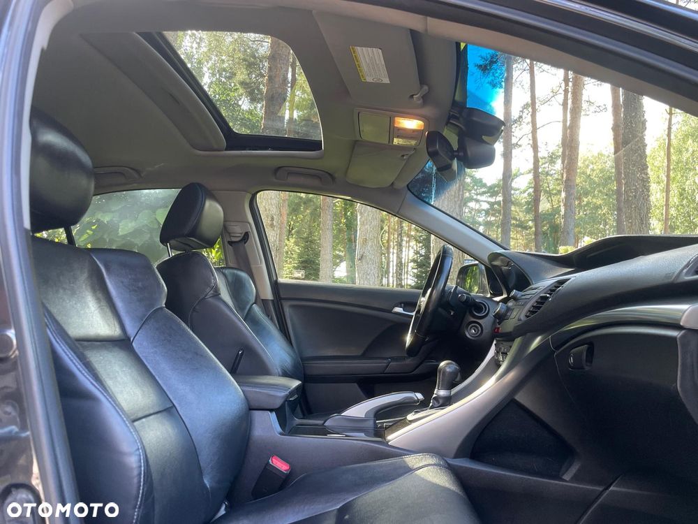 Honda Accord 2.0 Executive - 12