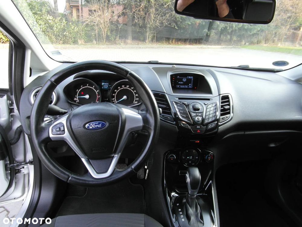 Ford Fiesta 1.6 Ti-VCT Titanium - 21