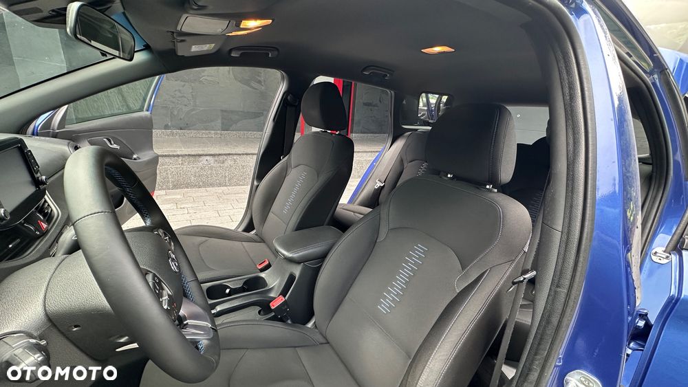 Hyundai i30 1.6 CRDi BlueDrive Premium DCT - 11