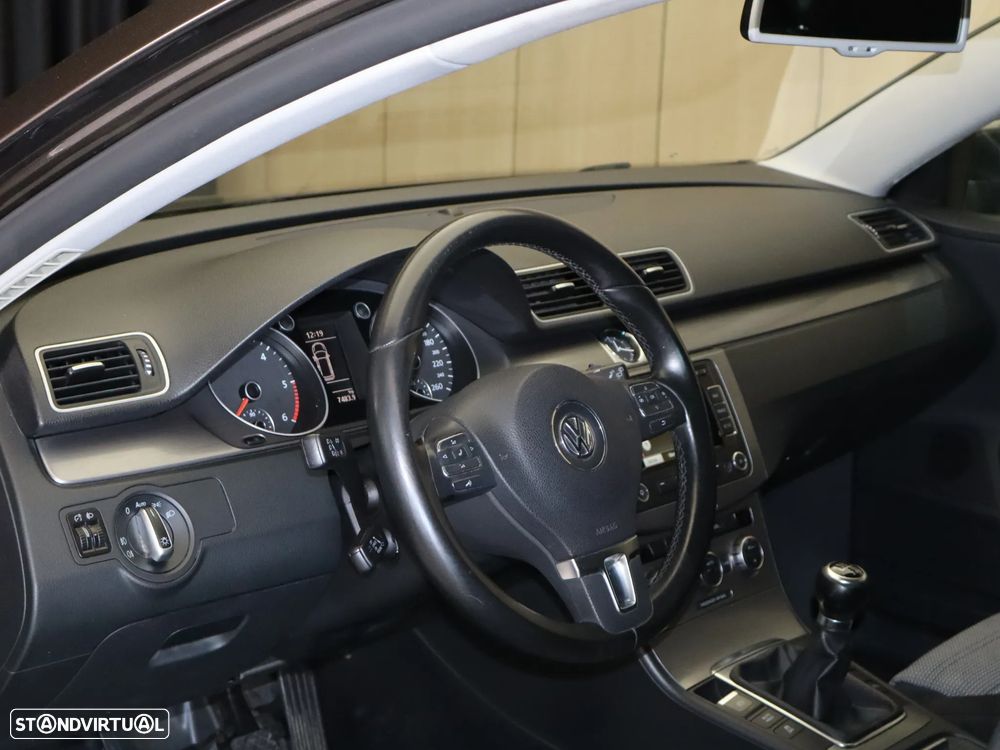 VW Passat Variant 1.6 TDI BlueMotion Comfortline - 20