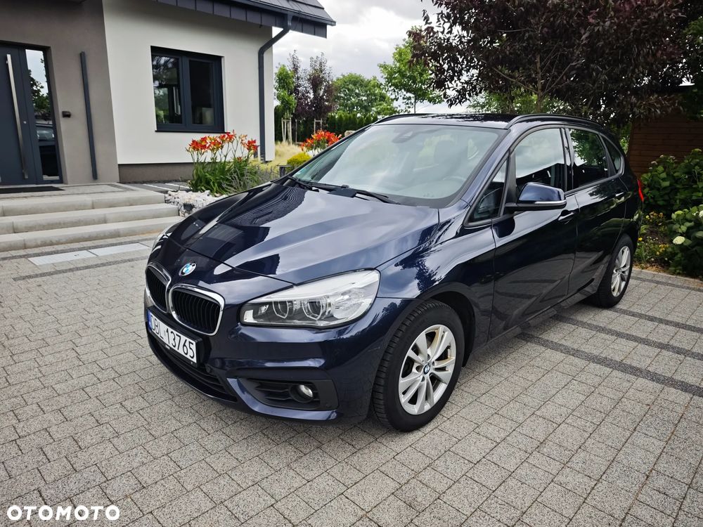 BMW Seria 2 218d - 5