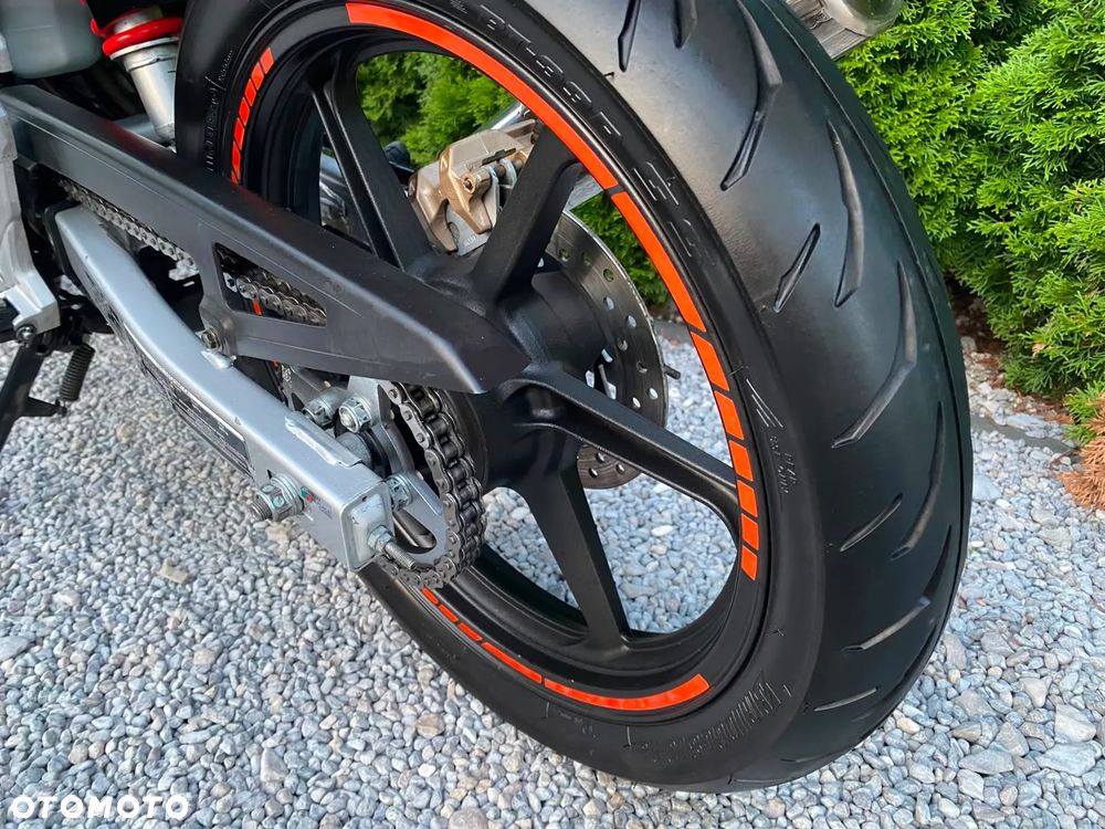 Honda CBR - 27