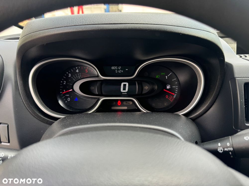 Renault Trafic - 18