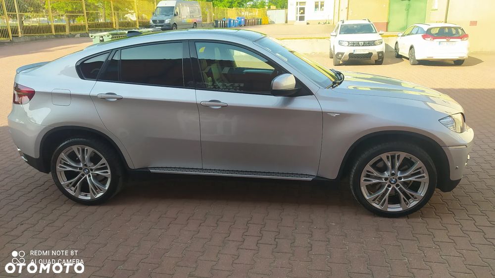 BMW X6 xDrive40d - 11