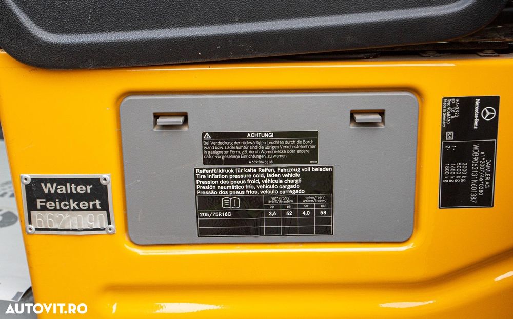Mercedes-Benz Sprinter - 38