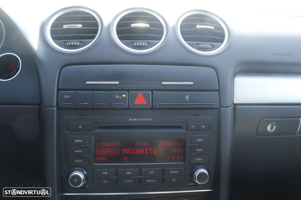 Audi A4 Cabrio 2.0 TDi S-line Multi. - 17