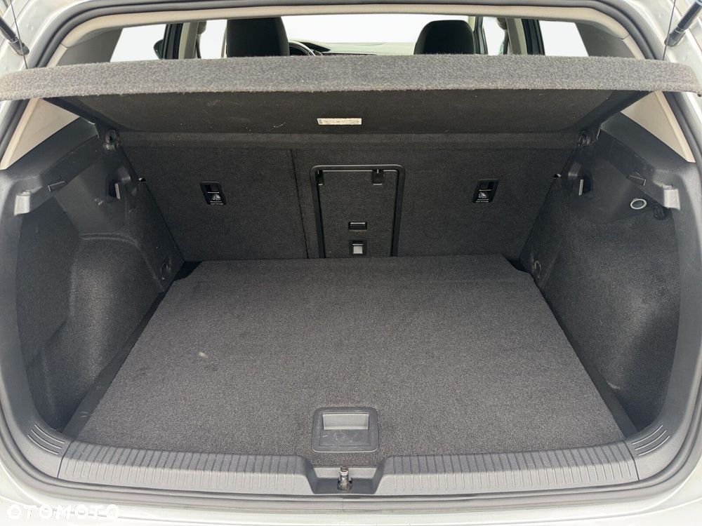 Volkswagen Golf 2.0 TDI Life - 26