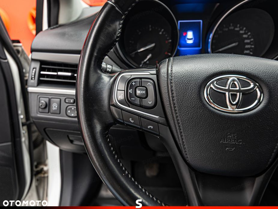 Toyota Avensis 2.0 D-4D Premium - 13