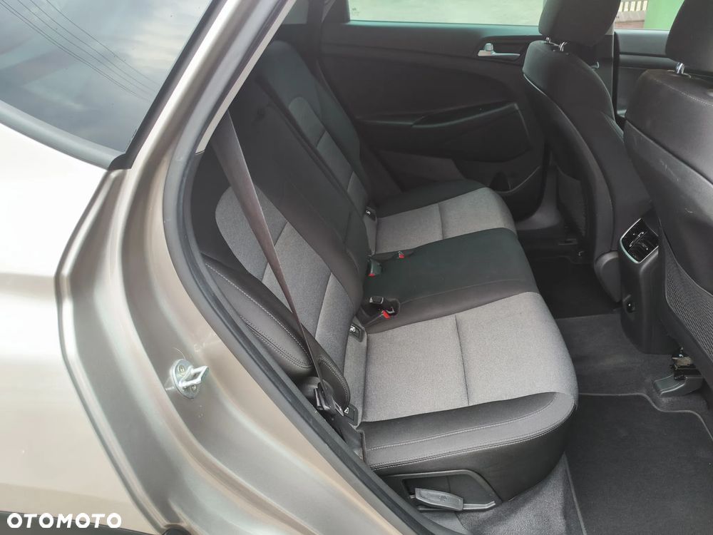 Hyundai Tucson blue 1.6 CRDi 2WD Select - 13