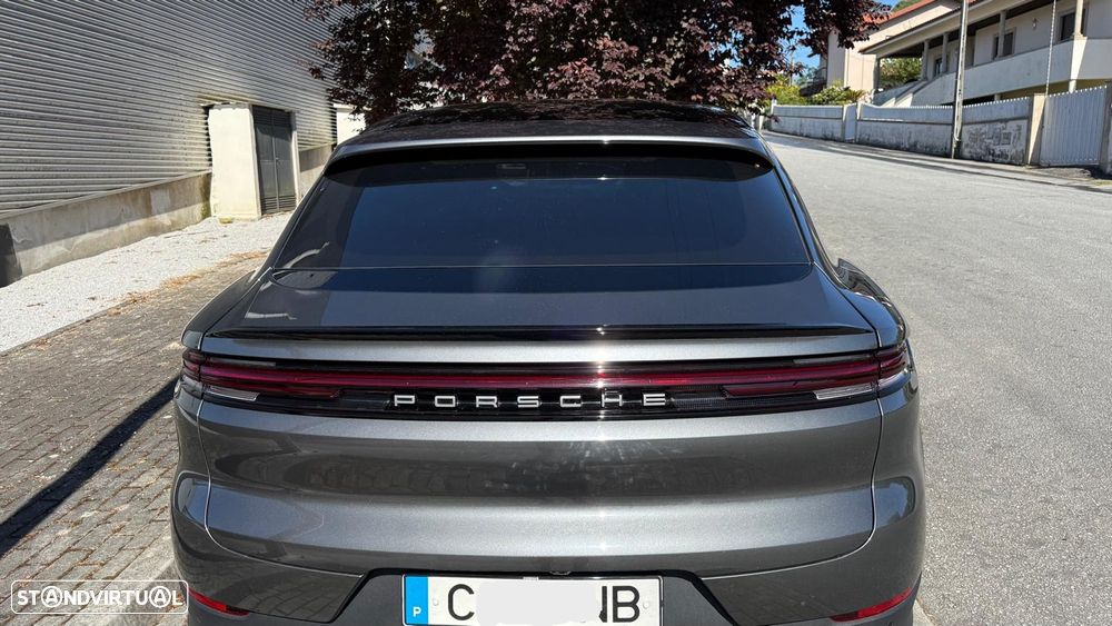 Porsche Cayenne Coupé E-Hybrid Tiptronic S Black Edition - 4