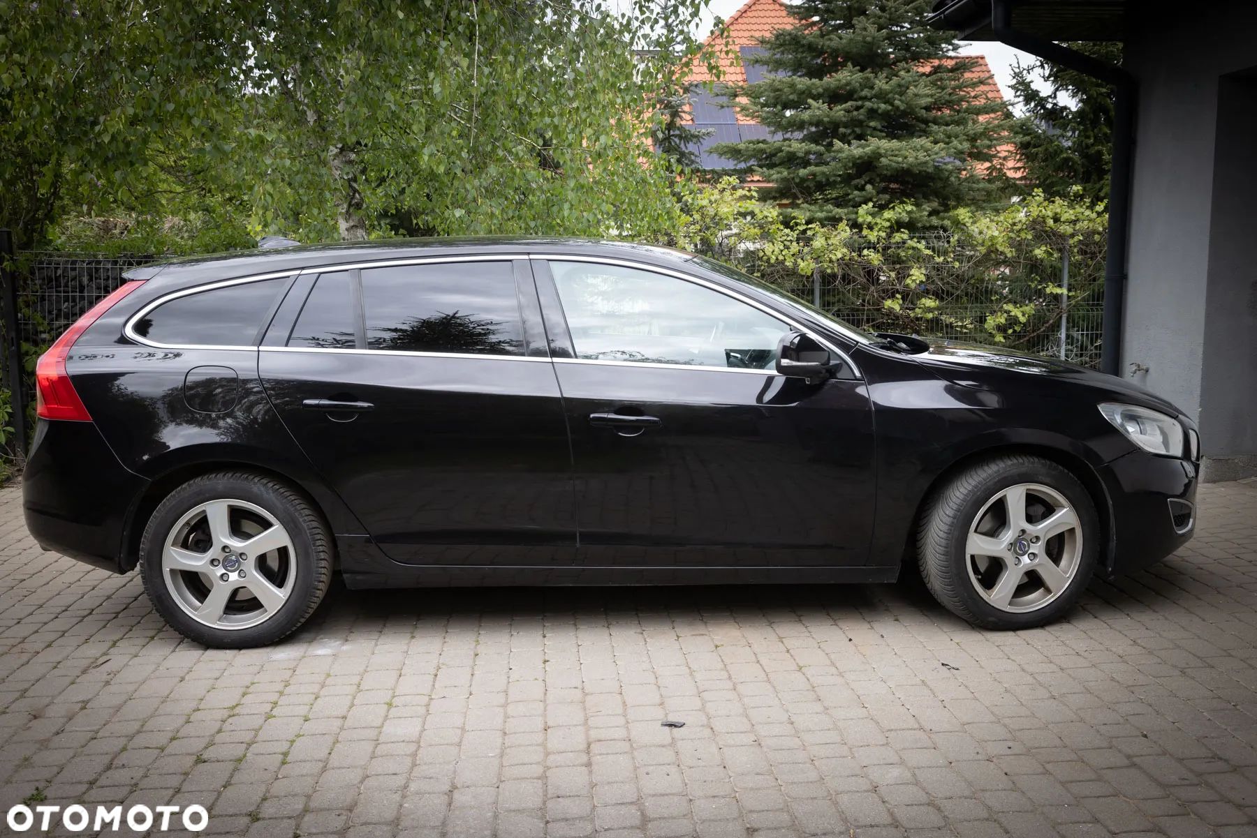 Volvo V60 D5 AWD Geartronic Summum - 1