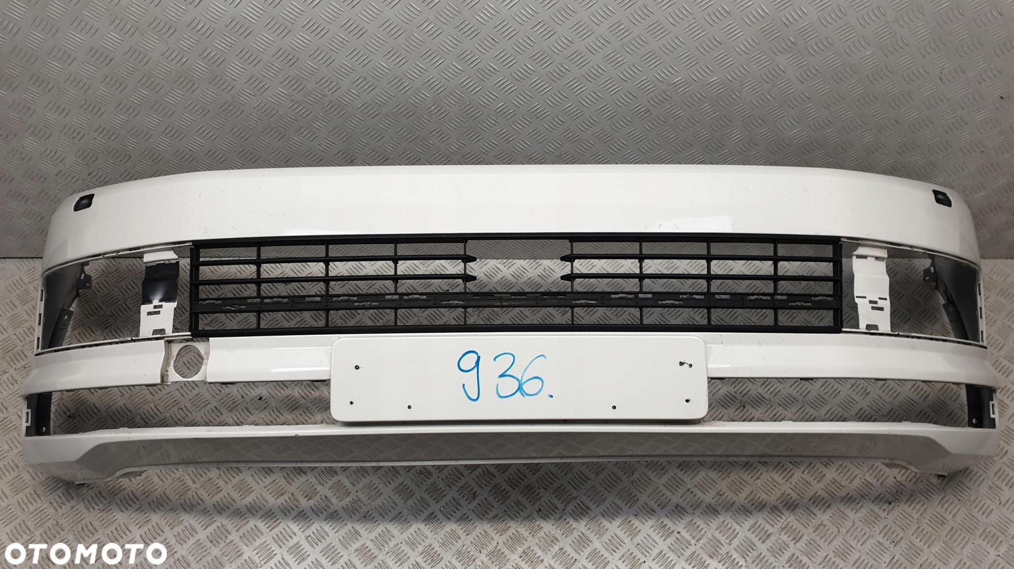 VW Transporter T6 Multivan Zderzak przód przedni - 1