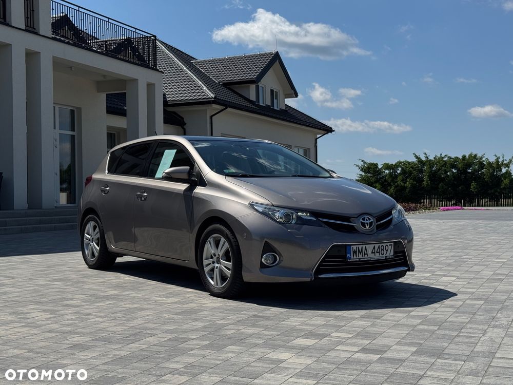 Toyota Auris 2.0 D-4D Prestige - 1