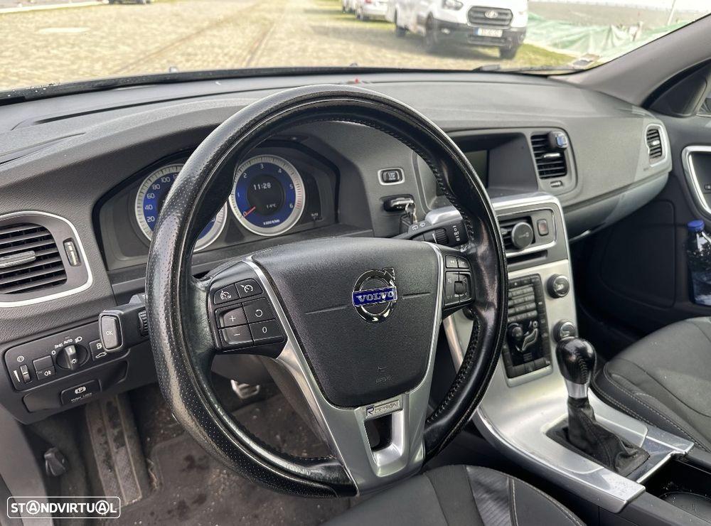 Volvo V60 1.6 D2 R-Design - 6