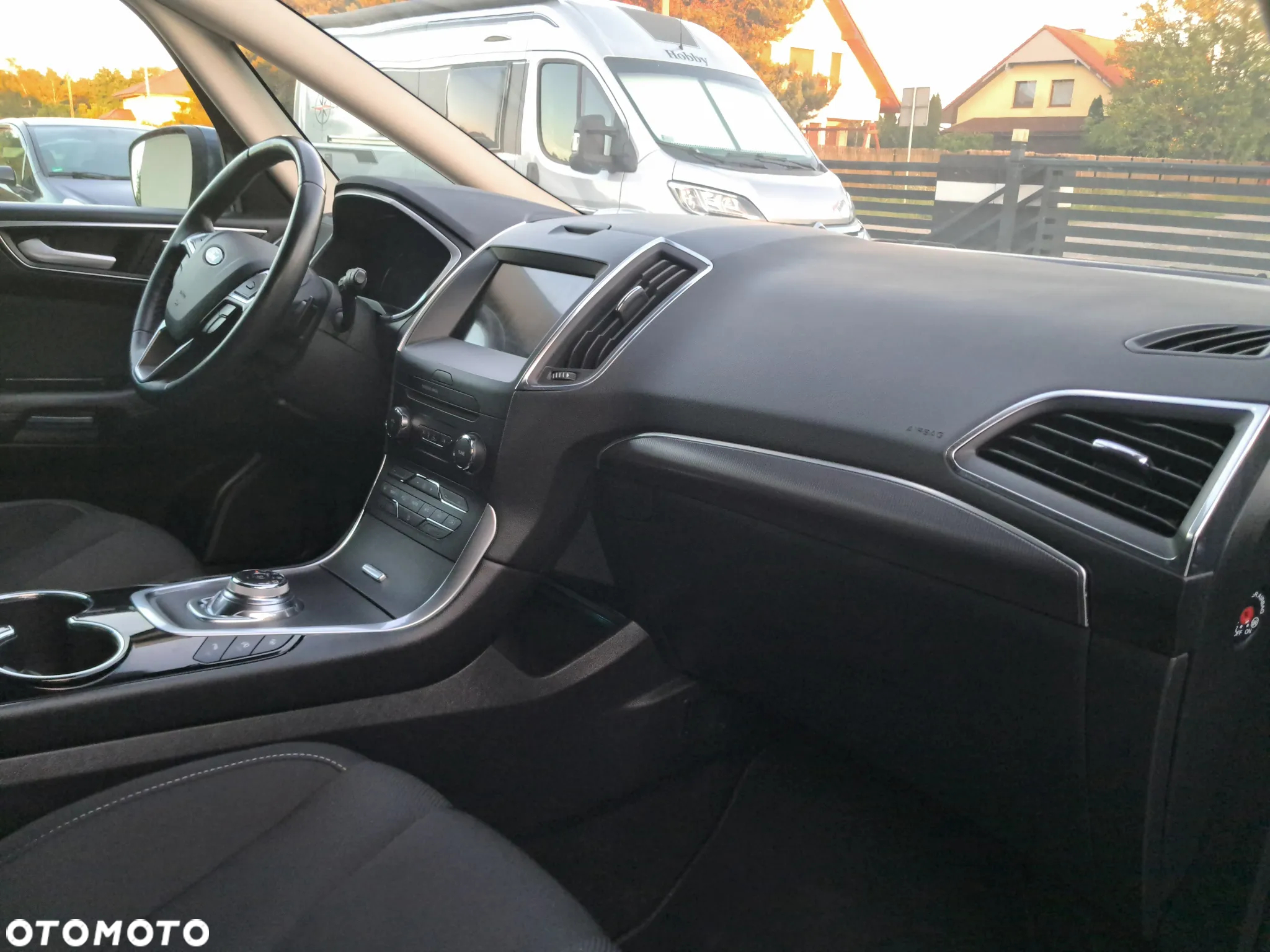 Ford S-Max - 21