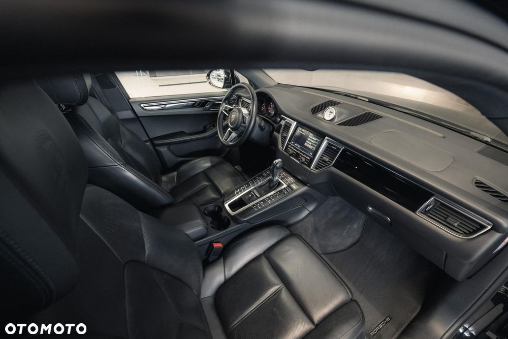 Porsche Macan S - 17