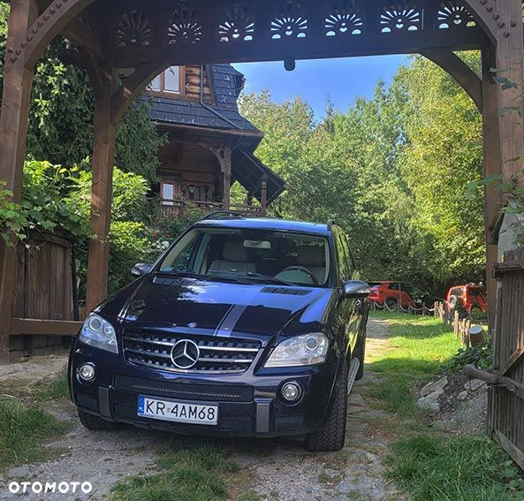 Mercedes-Benz ML - 4