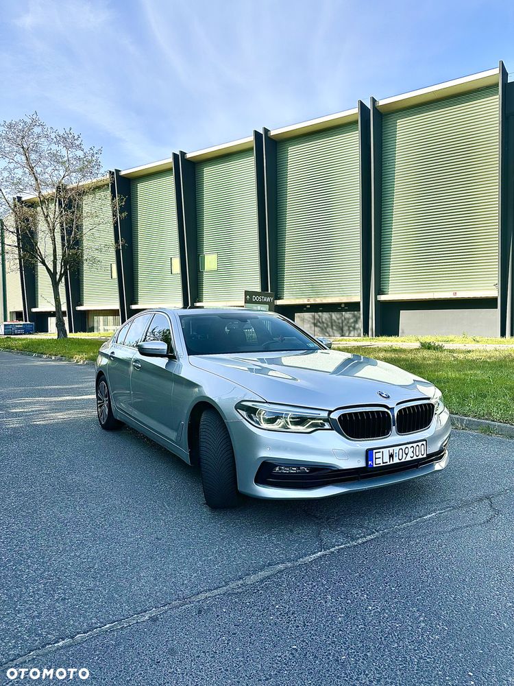 BMW Seria 5 530i xDrive Sport Line sport - 2
