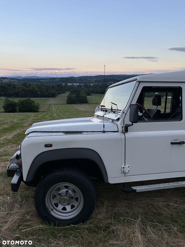 Land Rover Defender 2006 photo 3
