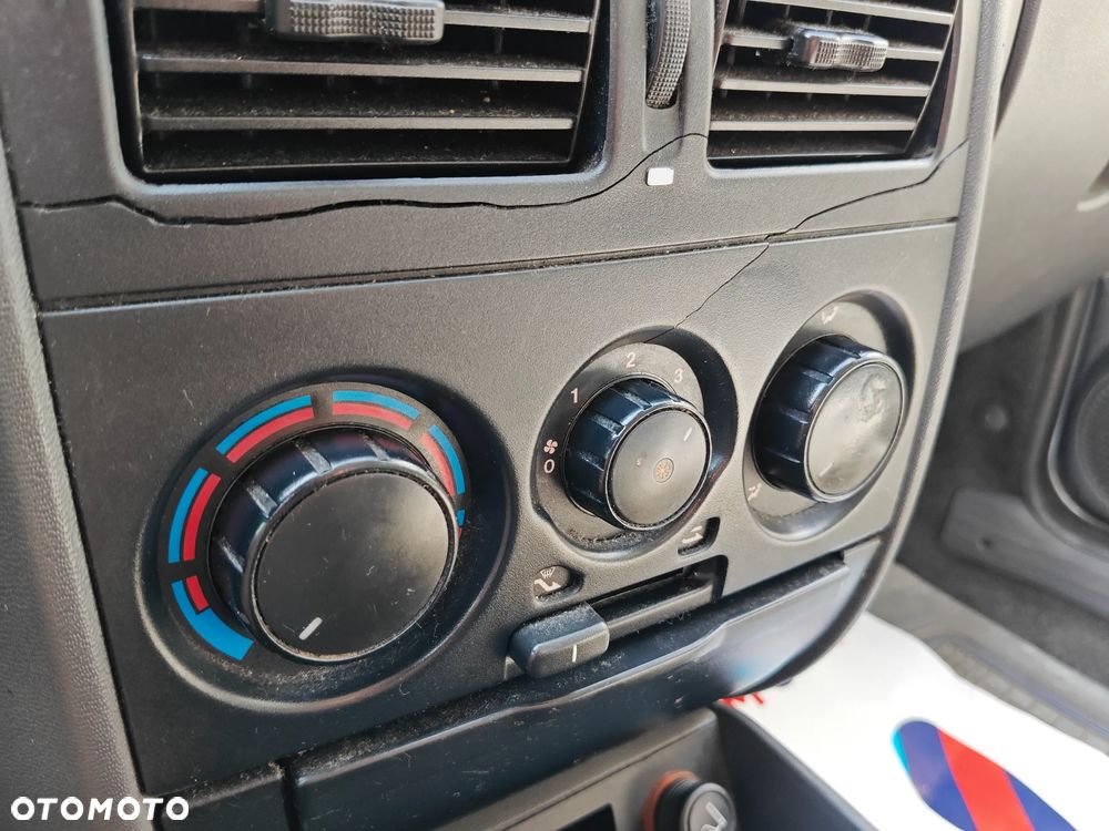 Fiat Albea 1.4 Dynamic - 25