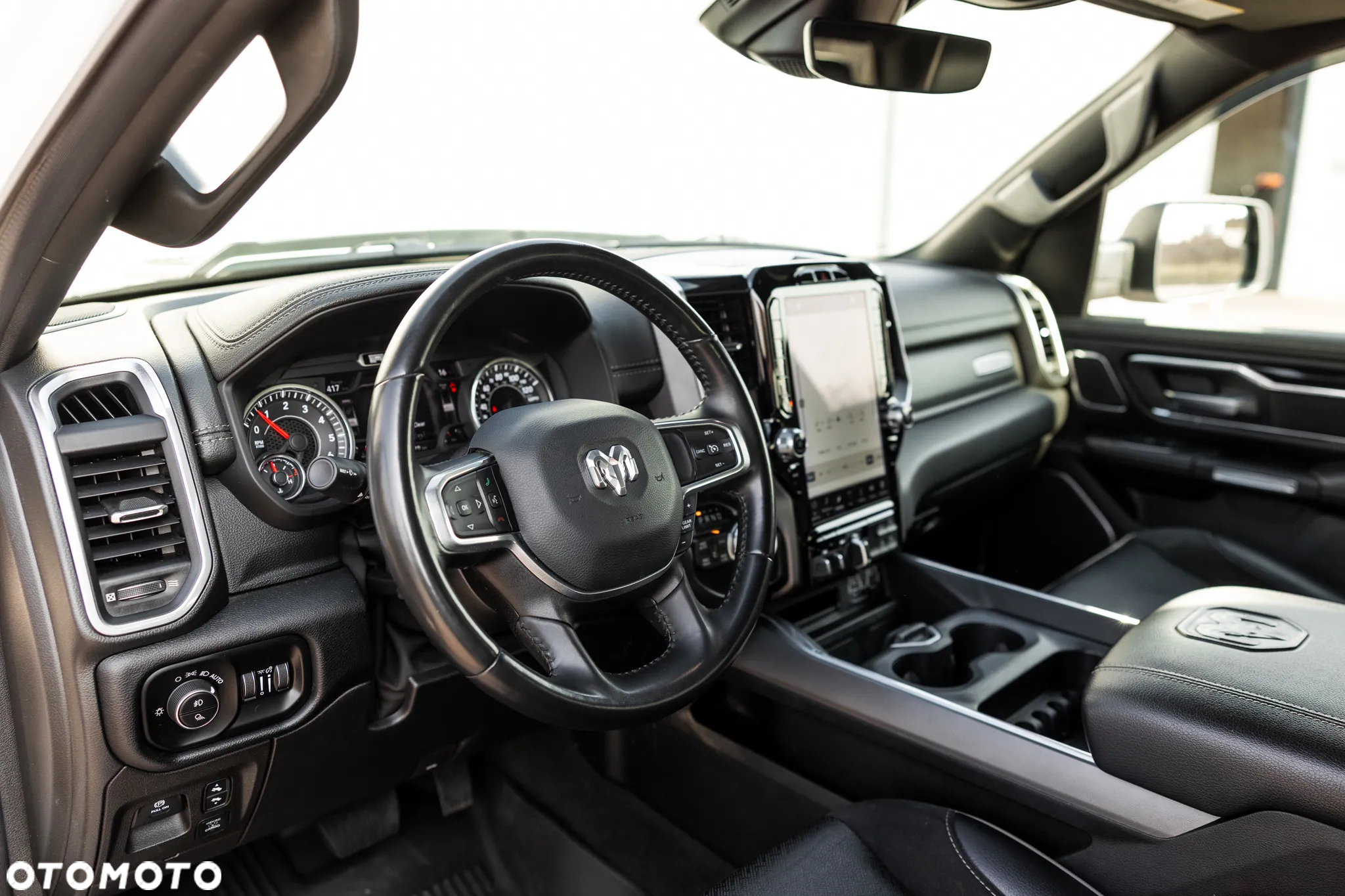 RAM 1500 5.7 Crew Cab Laramie - 22