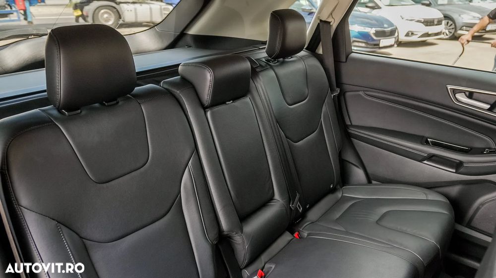 Ford Edge 2.0 TDCi Bi-Turbo 4x4 Titanium - 37