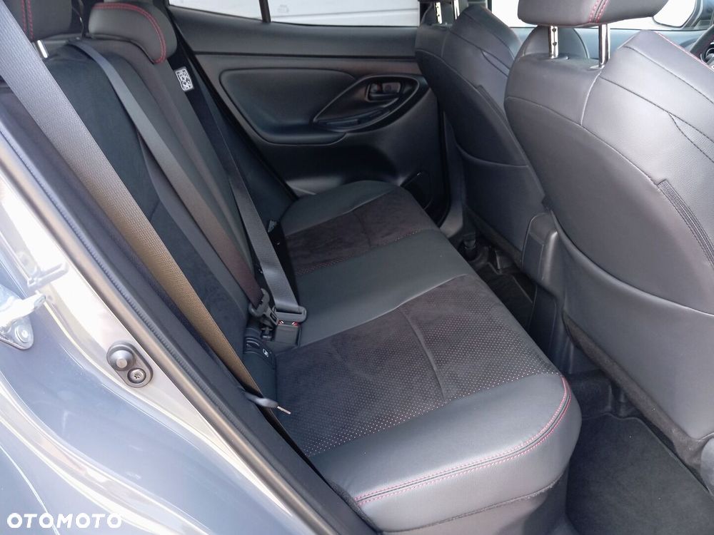 Toyota Yaris Cross Hybrid 1.5 GR Sport - 9