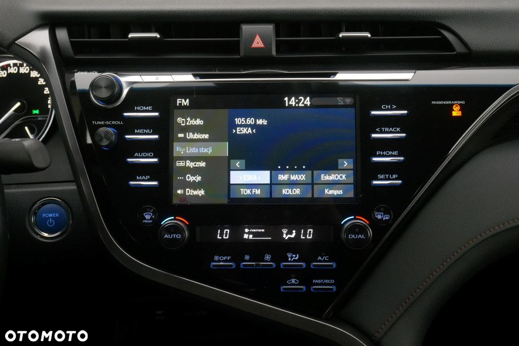 Toyota Camry - 10