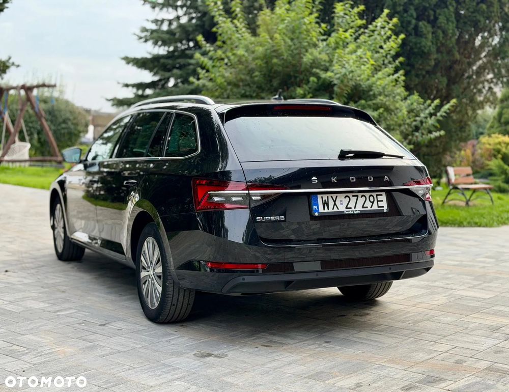 Skoda Superb 2.0 TDI SCR Style - 4