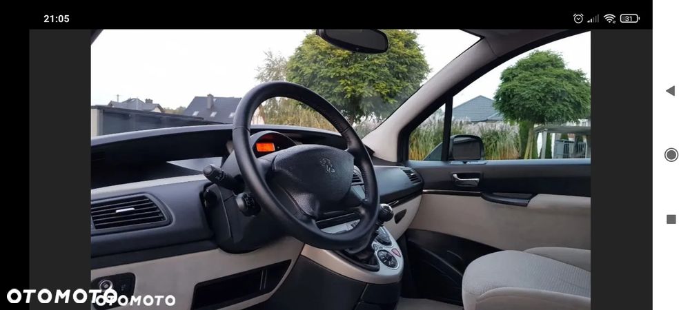 Peugeot 807 - 10