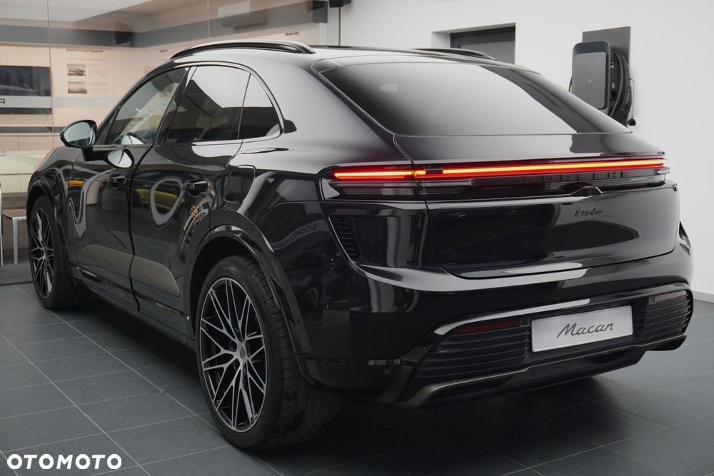 Porsche Macan - 10