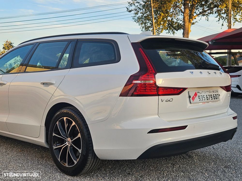 Volvo V60 2.0 D3 Momentum - 5