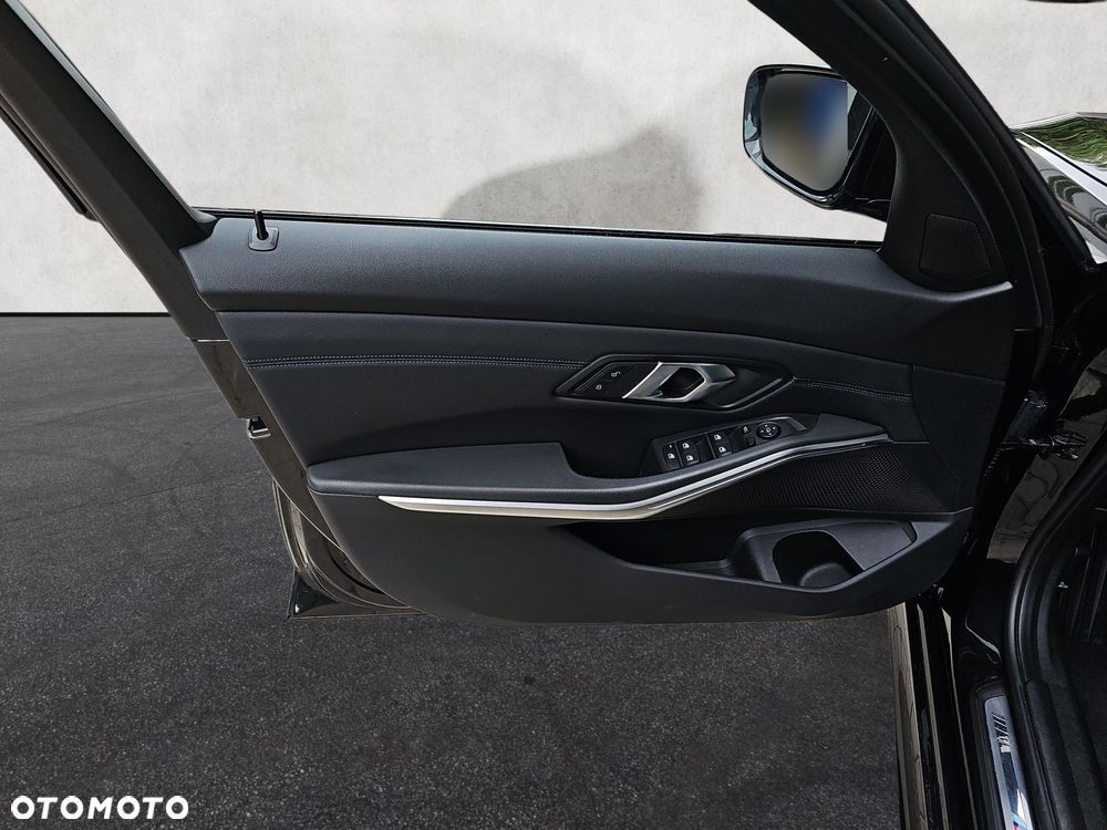 BMW Seria 3 - 17