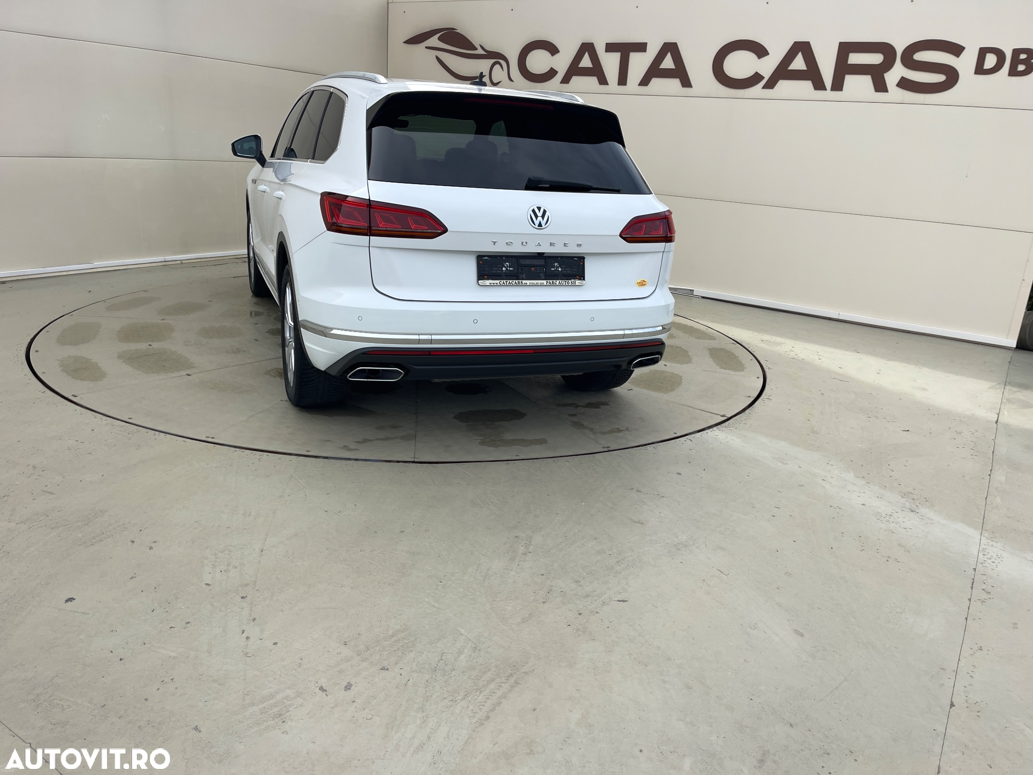 Volkswagen Touareg 3.0 V6 TDI 4Motion DPF Automatik Elegance - 11