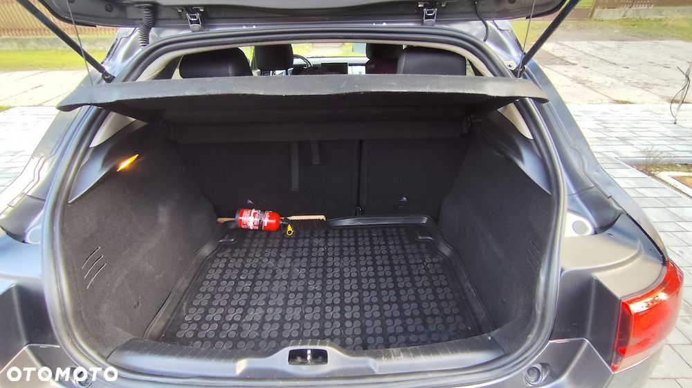 Citroën C4 Cactus 1.2 PureTech Shine S&S EAT6 - 17
