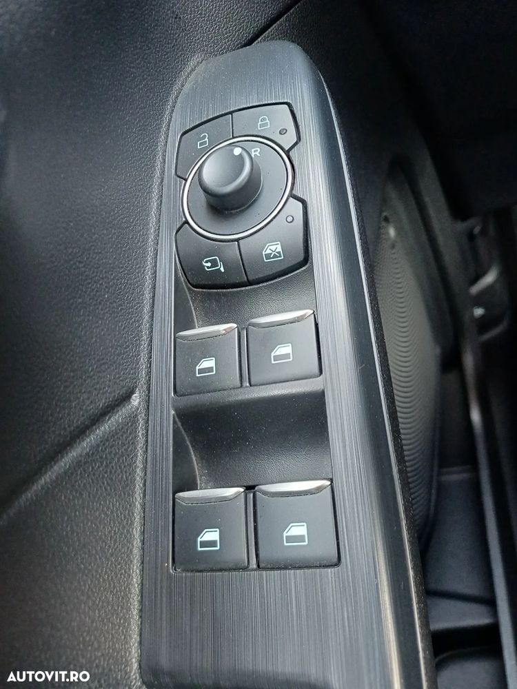 Ford Kuga 2.5 Duratec FHEV AWD Titanium - 11