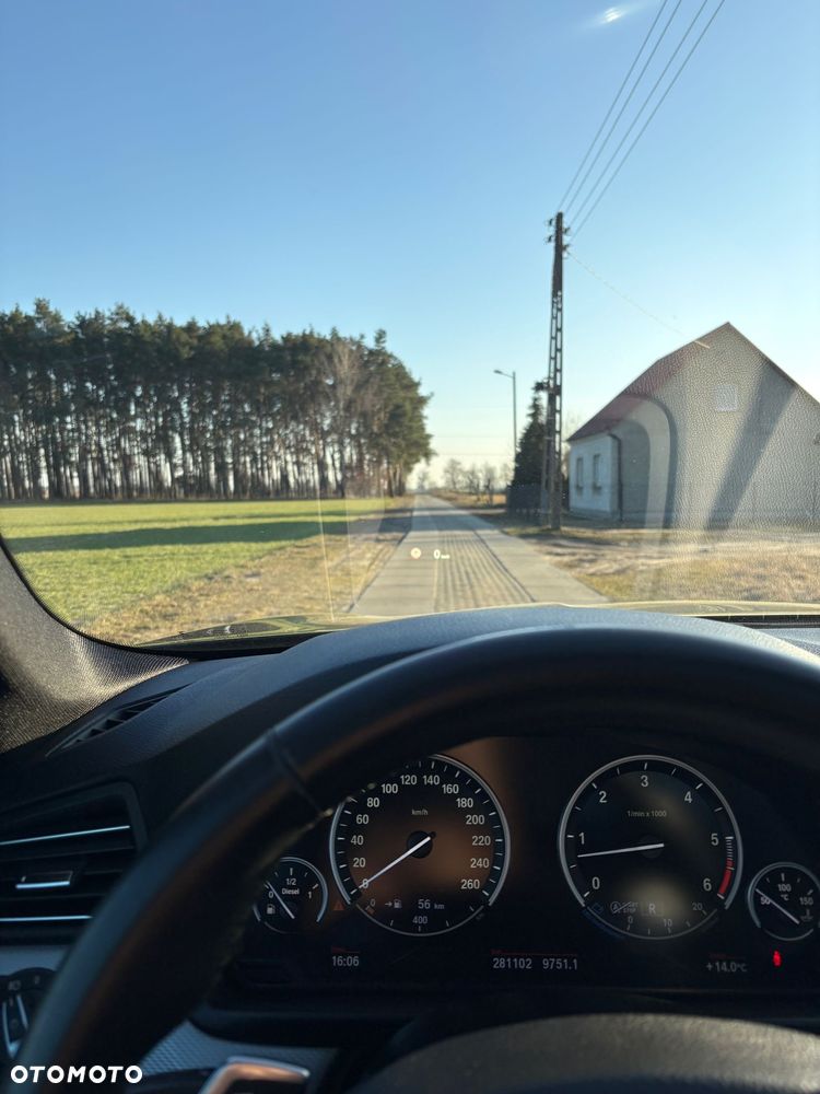 BMW Seria 5 530d xDrive - 18